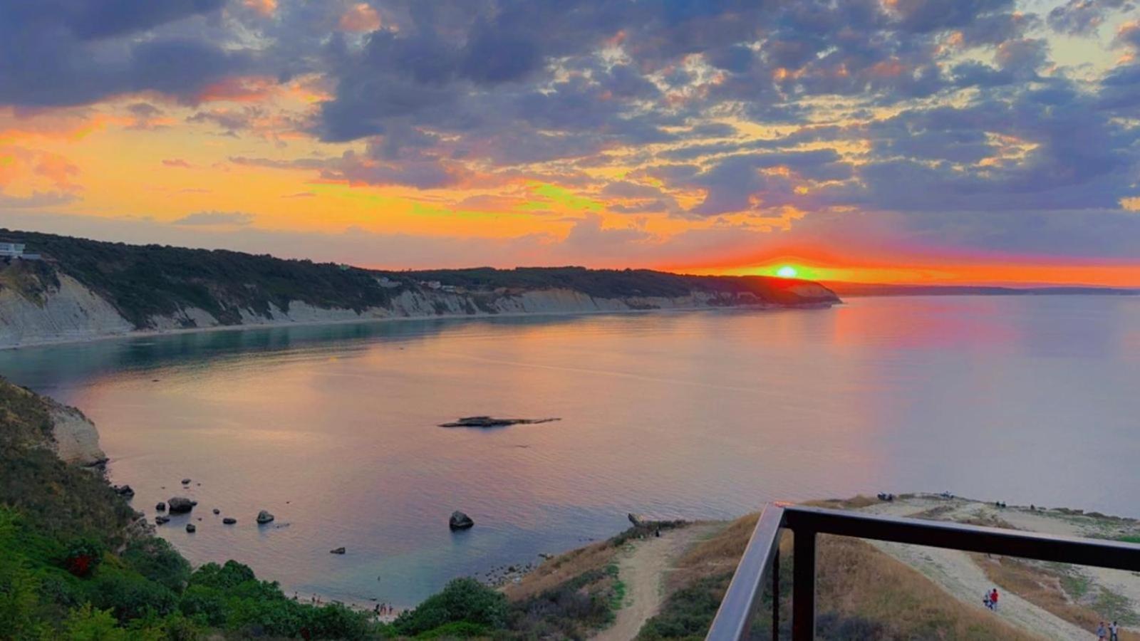 Marina Fener Hotel Istanbul Airport Karaburun  Esterno foto